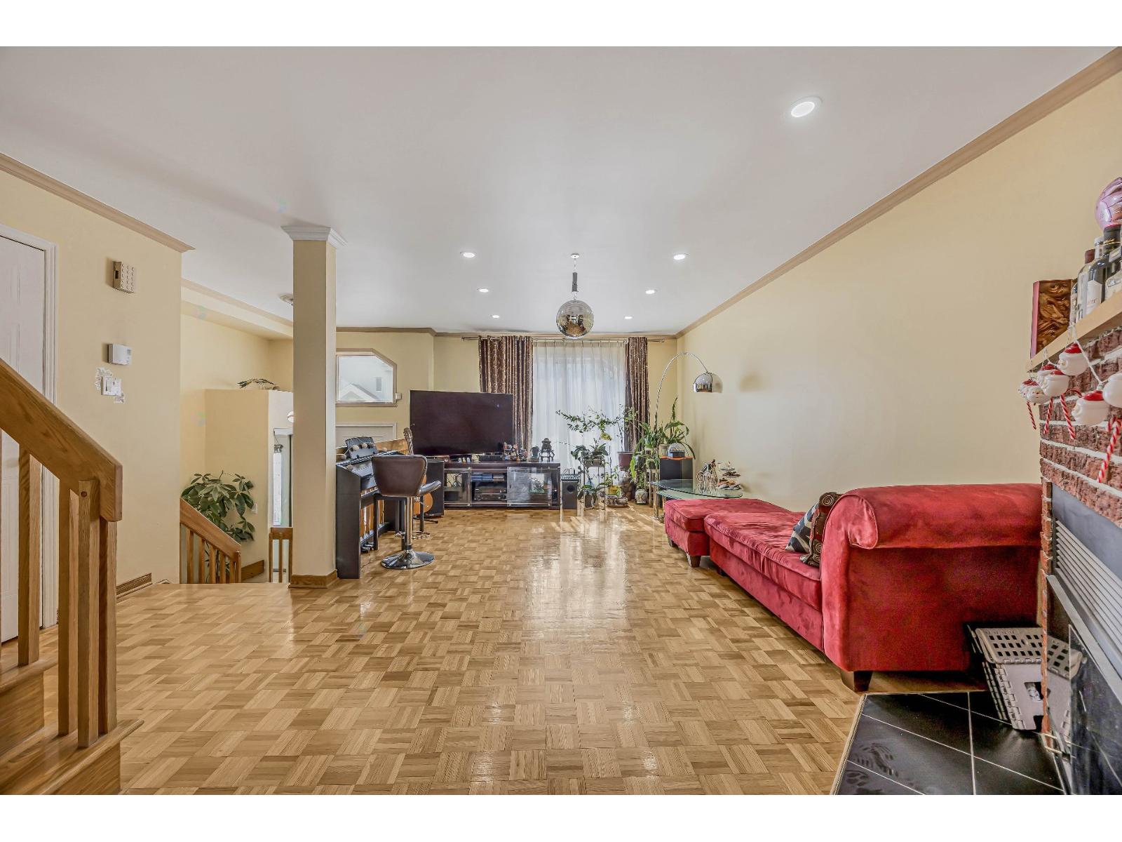 3991 Rue Guénette Property Photo 5