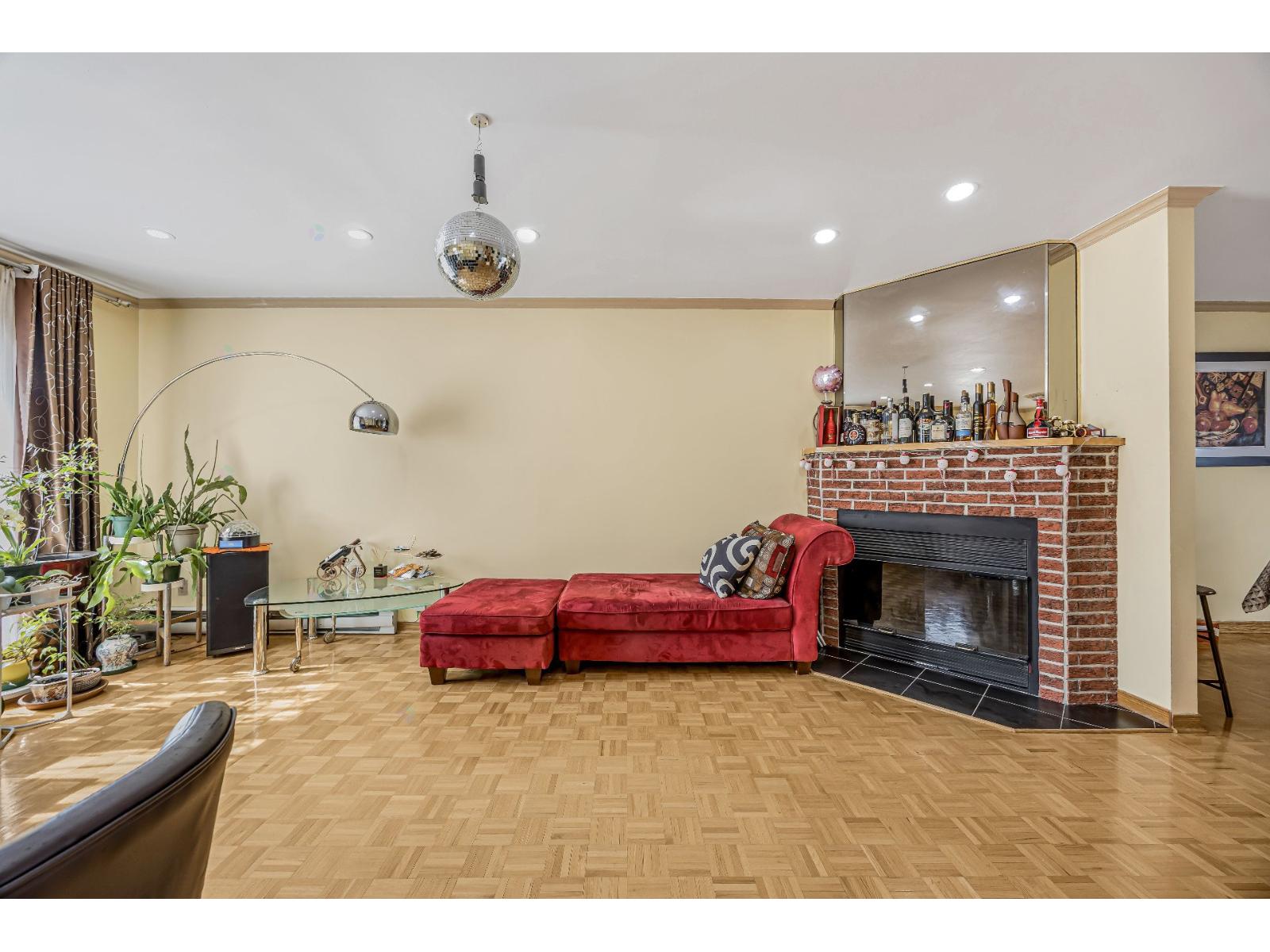 3991 Rue Guénette Property Photo 7