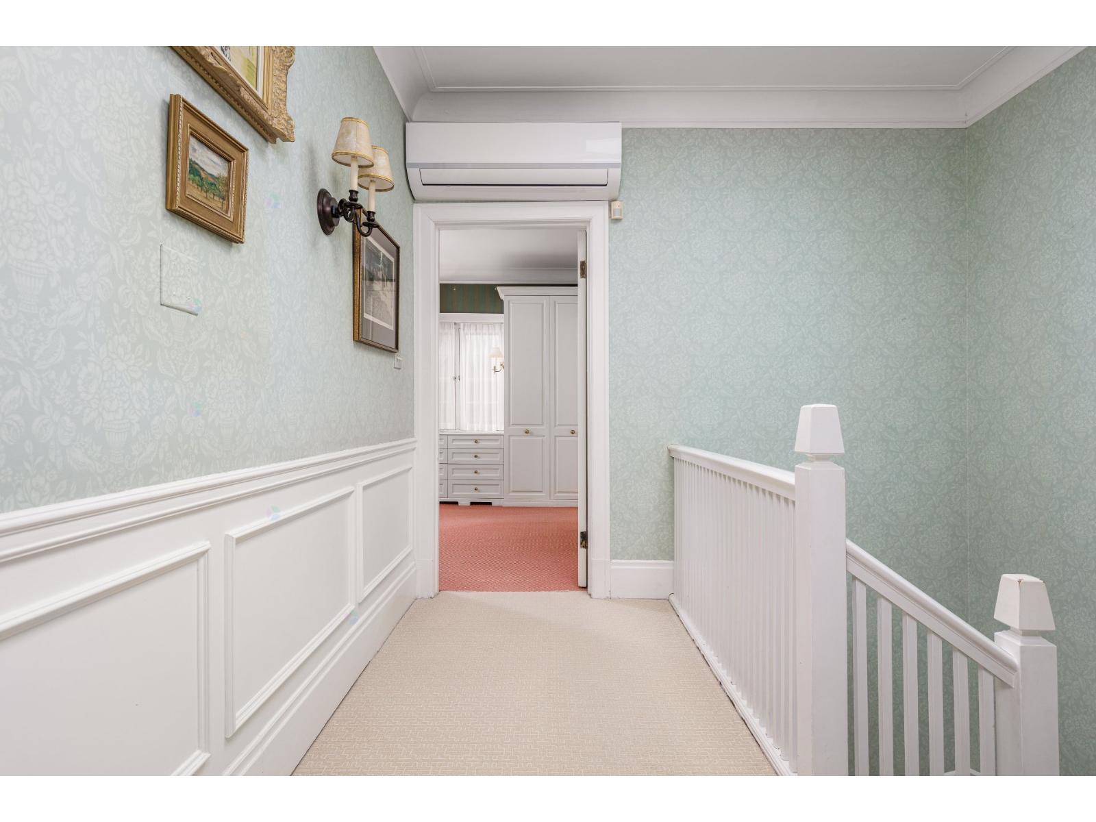 603 Av. Belmont Property Photo 23