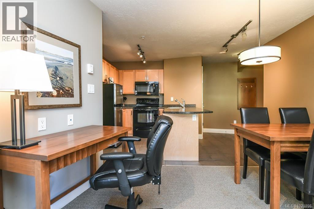 109a 1800 Riverside Lane Property Photo 18