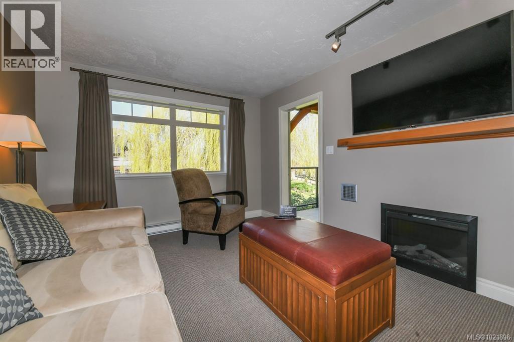 109a 1800 Riverside Lane Property Photo 19