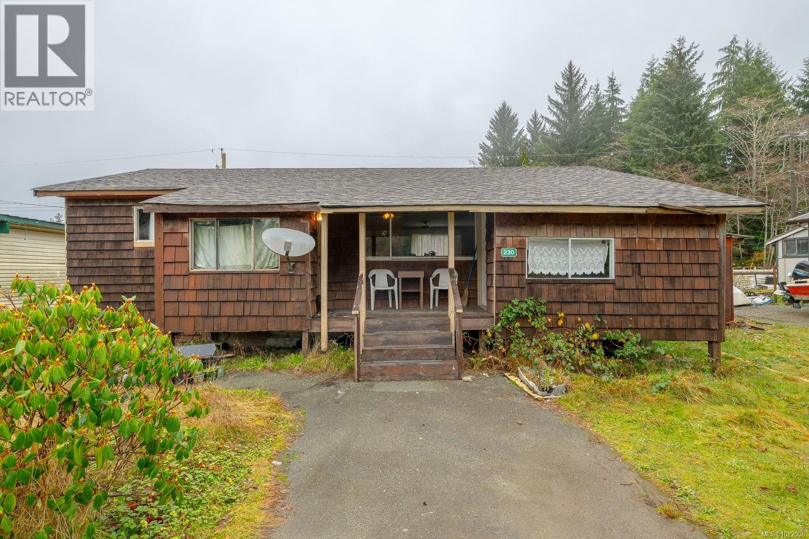 230 Clutus Rd Property Photo 4
