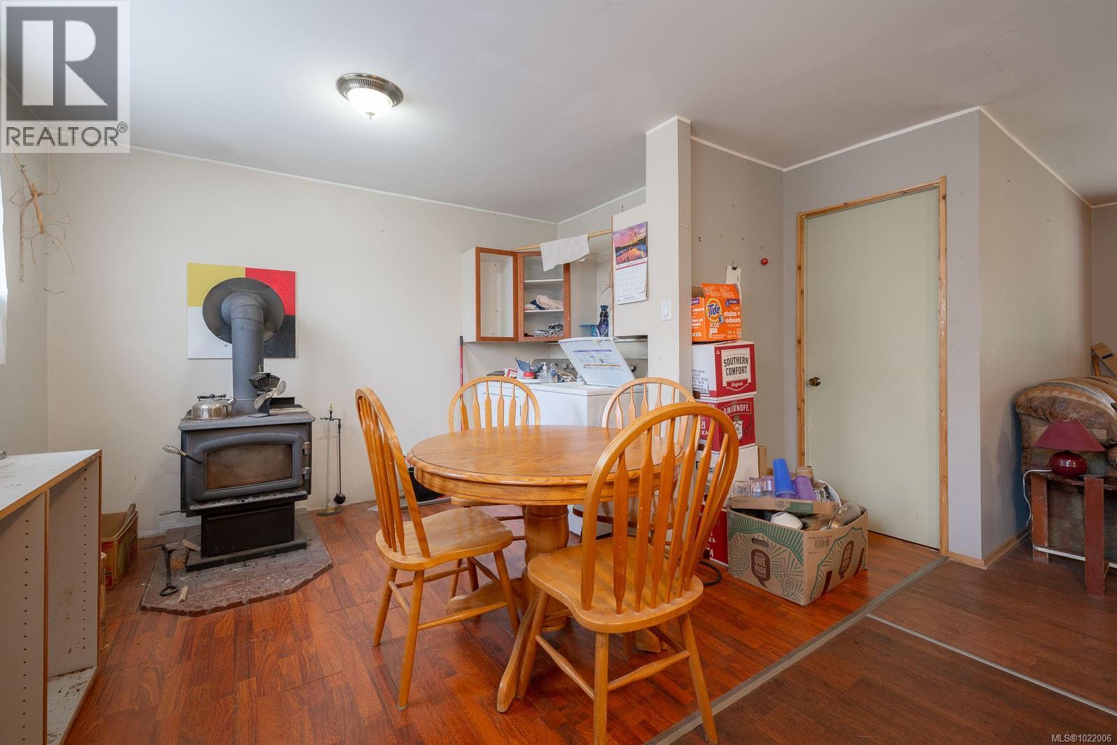 230 Clutus Rd Property Photo 8