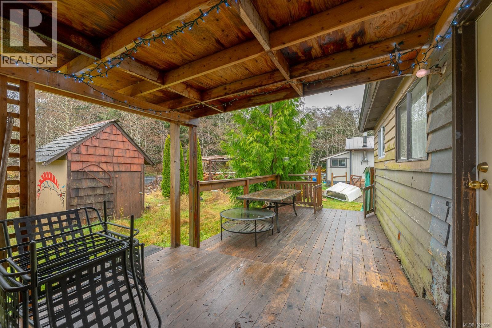 230 Clutus Rd Property Photo 17