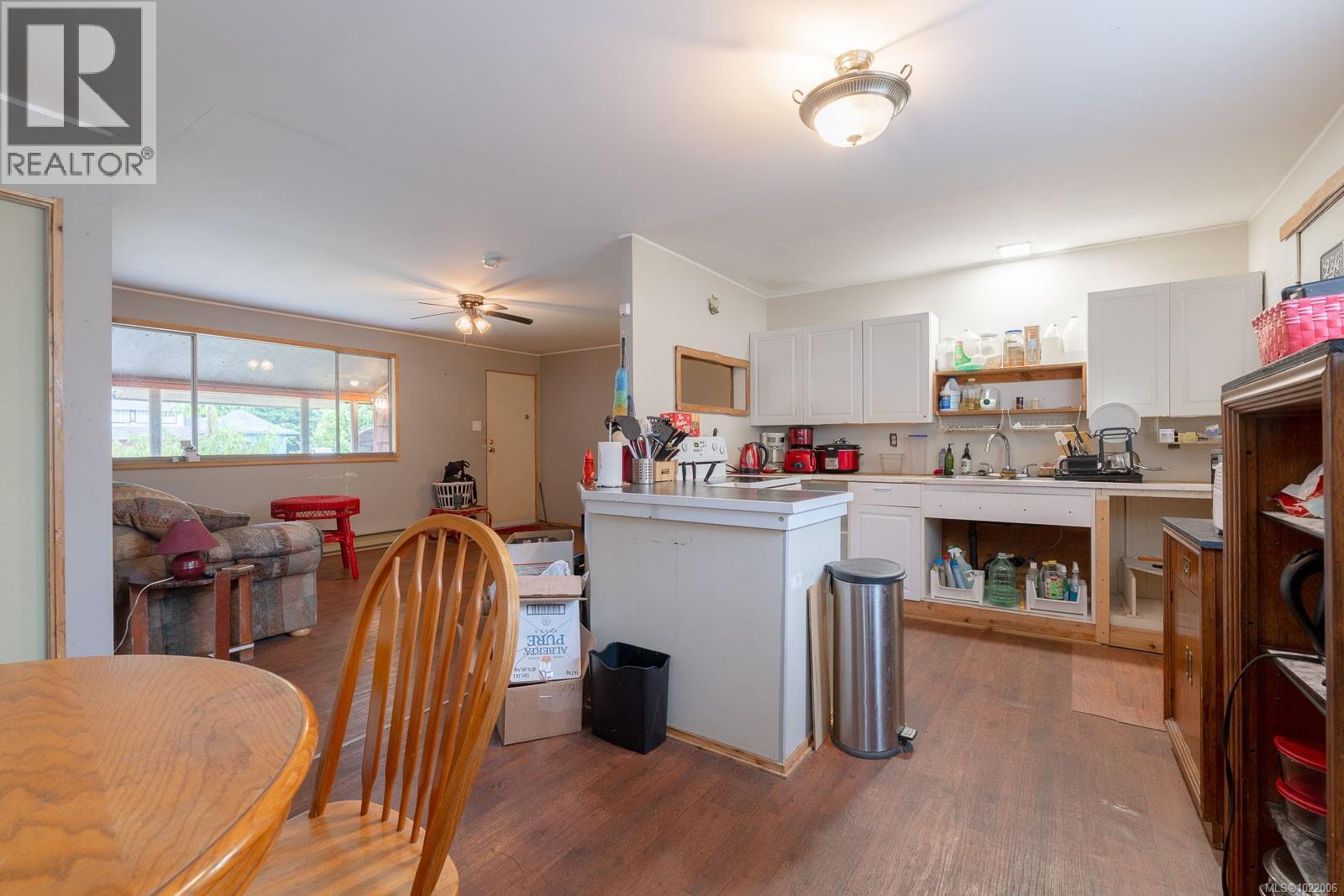 230 Clutus Rd Property Photo 39