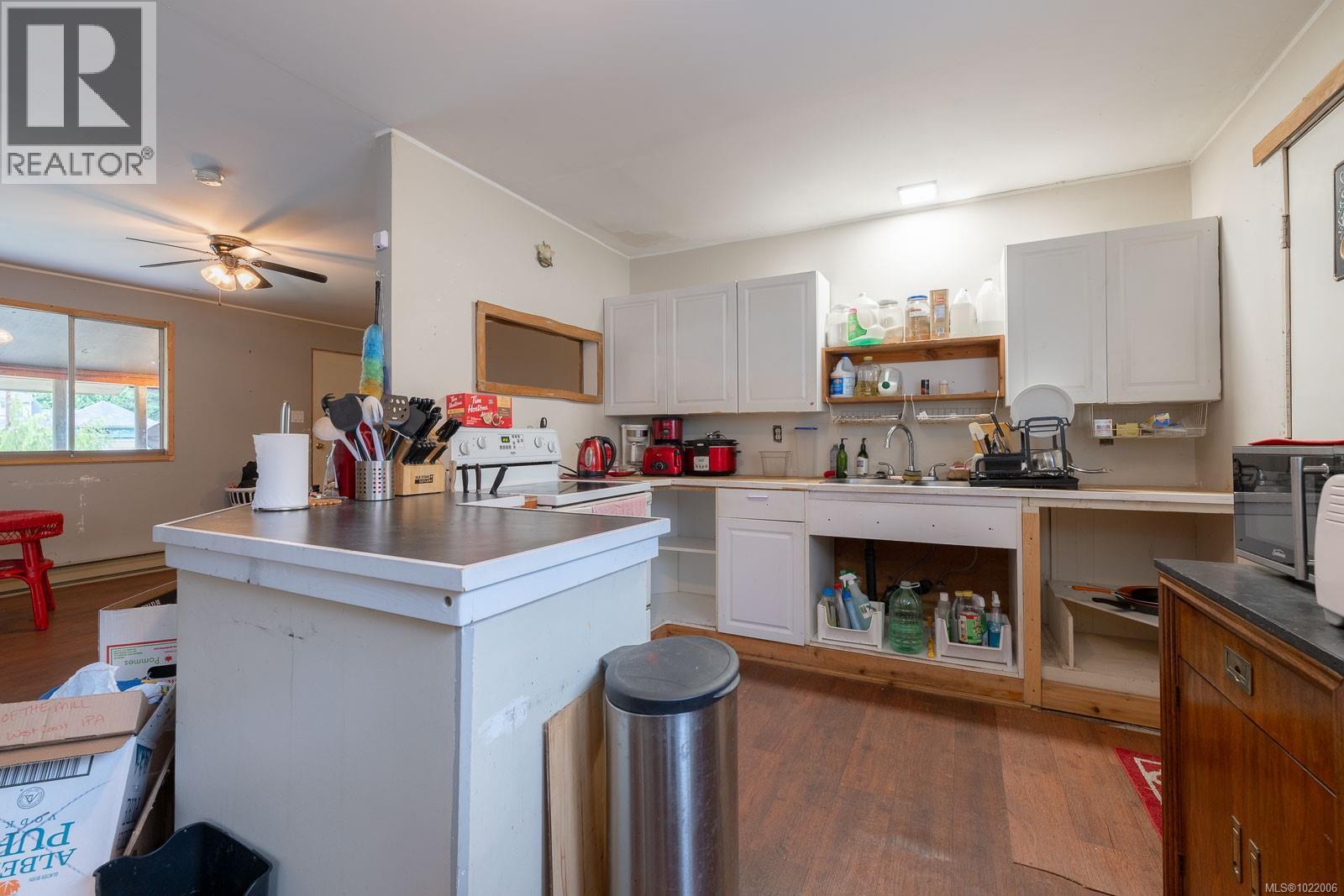 230 Clutus Rd Property Photo 40