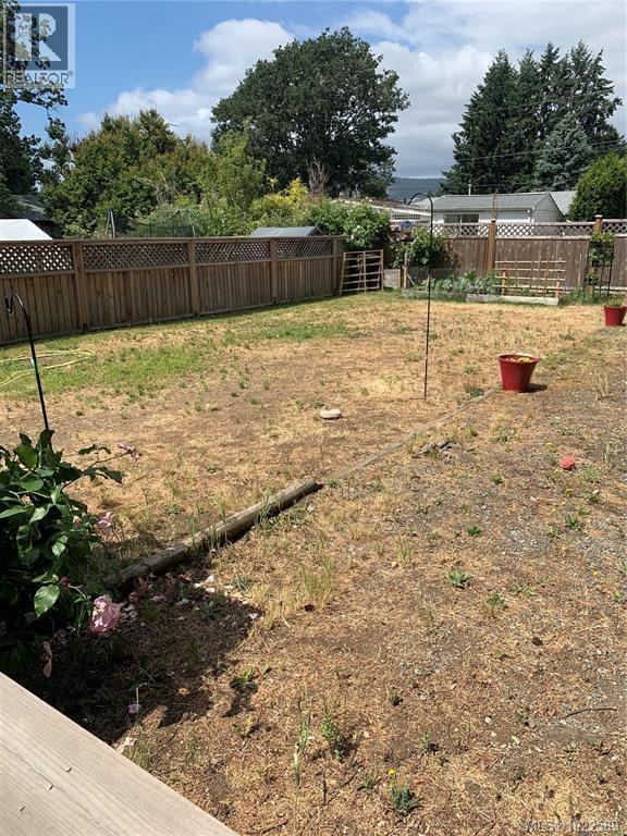 2832 Jacklin Rd Property Photo 10