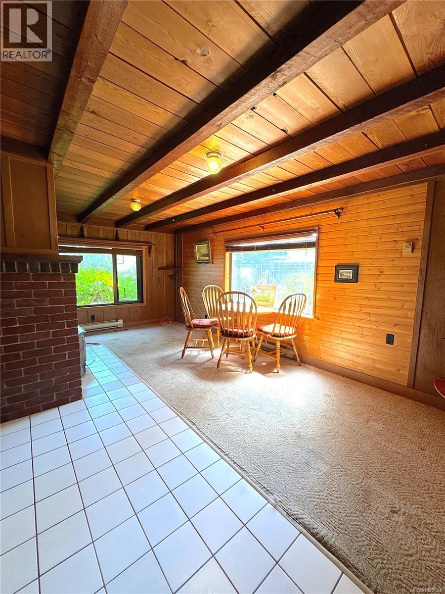 561 & 565 Island Hwy Property Photo 55