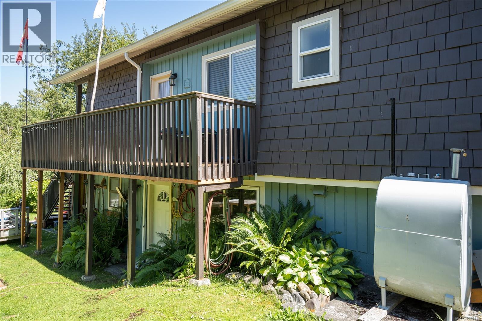 561 Macmillan Dr Property Photo 31
