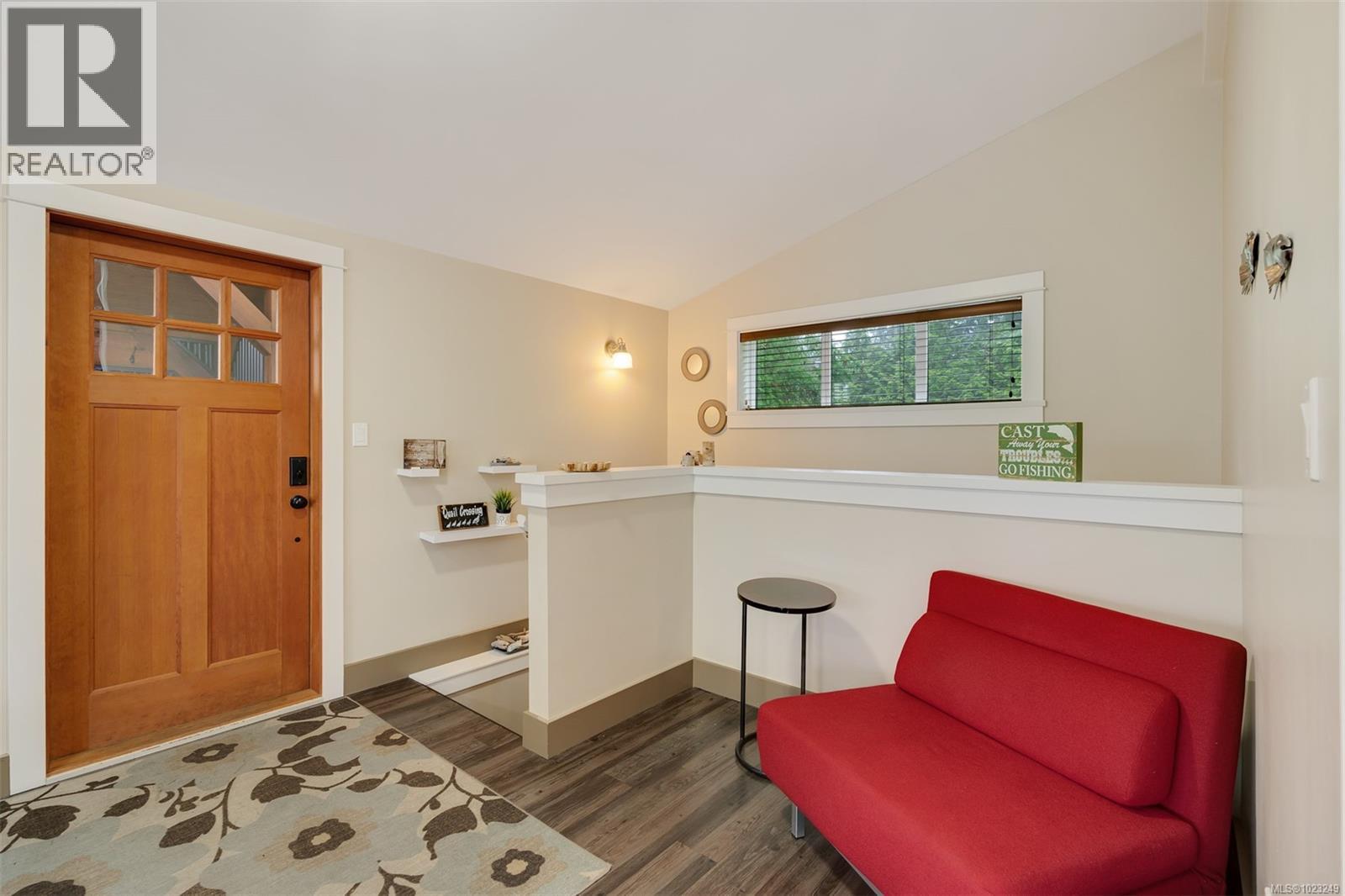 245 6596 Baird Rd Property Photo 32