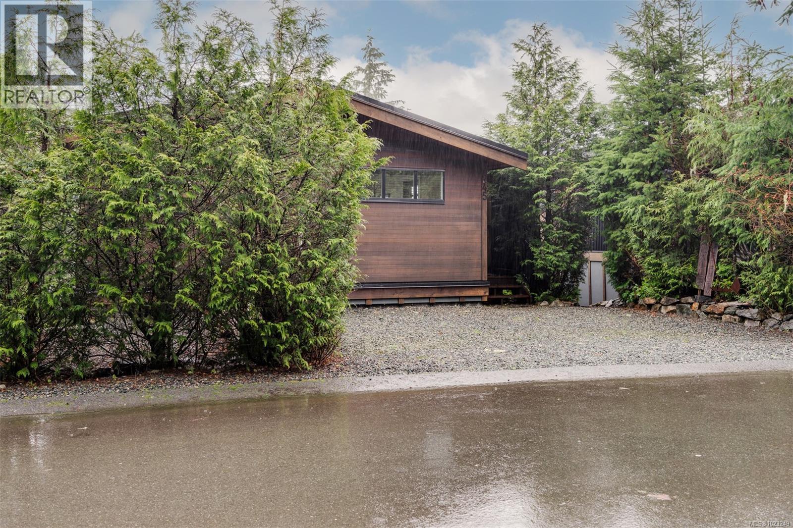 245 6596 Baird Rd Property Photo 43