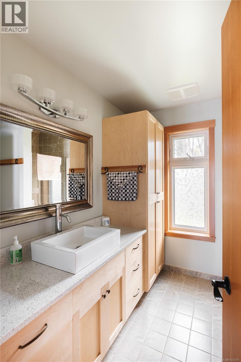 281 Bellhouse Rd Property Photo 48