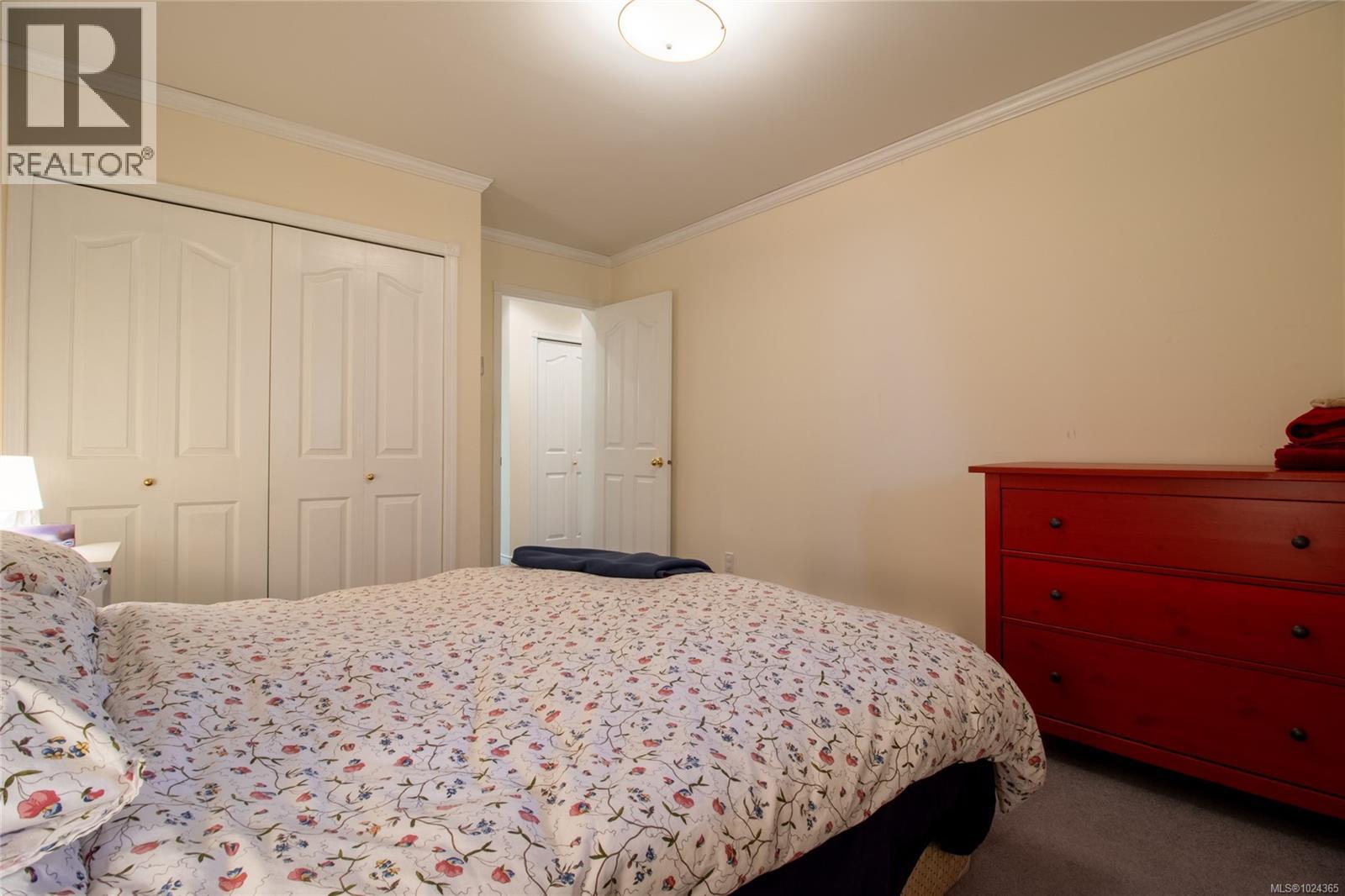 2705 Galley Cres Property Photo 44