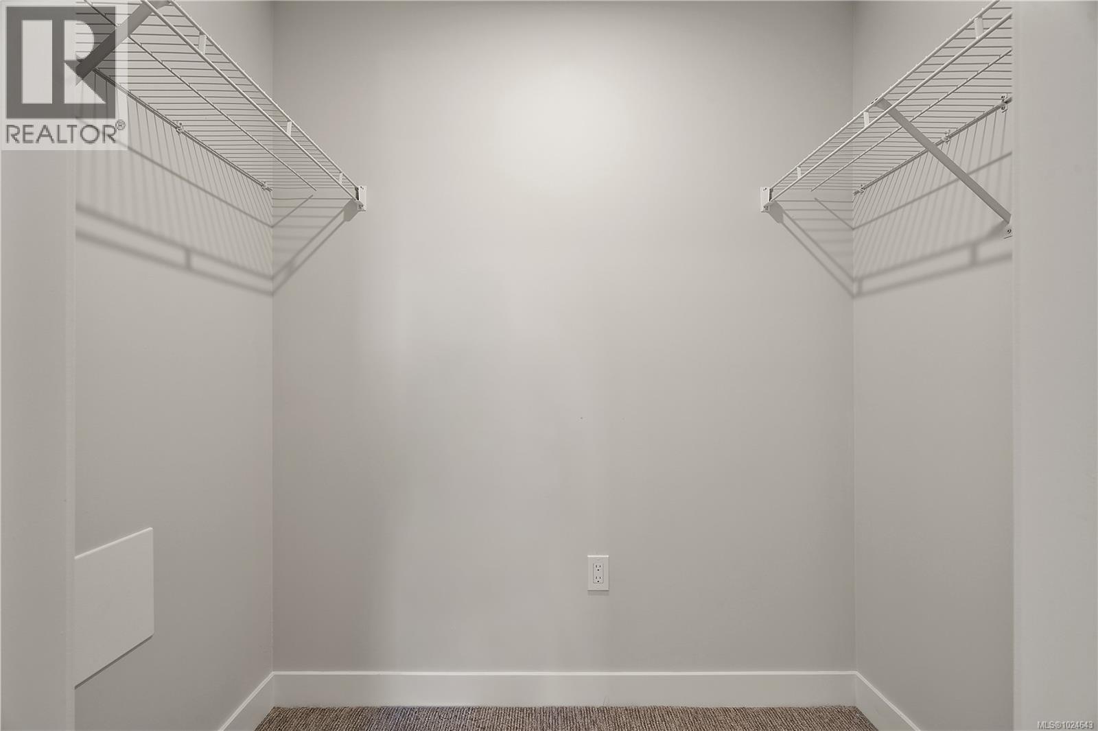 207 2881 Leigh Rd Property Photo 15