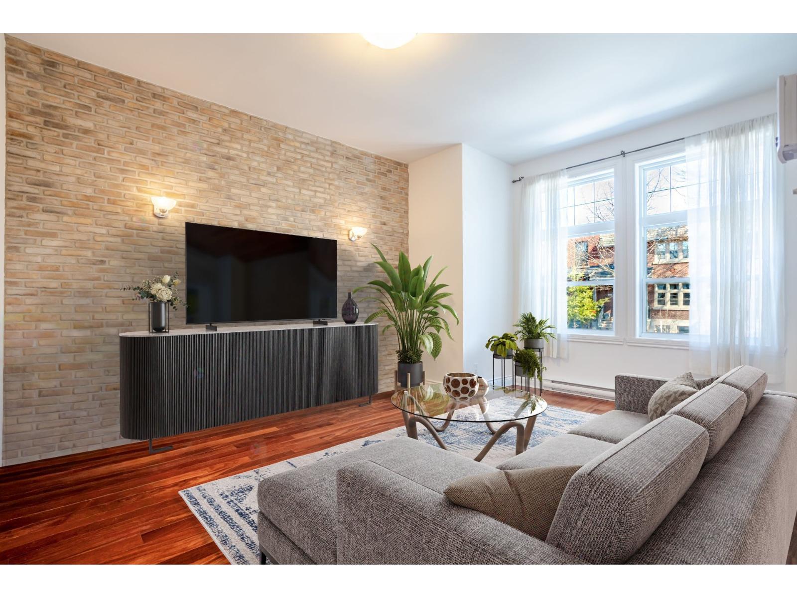 2238 Av. De Clifton