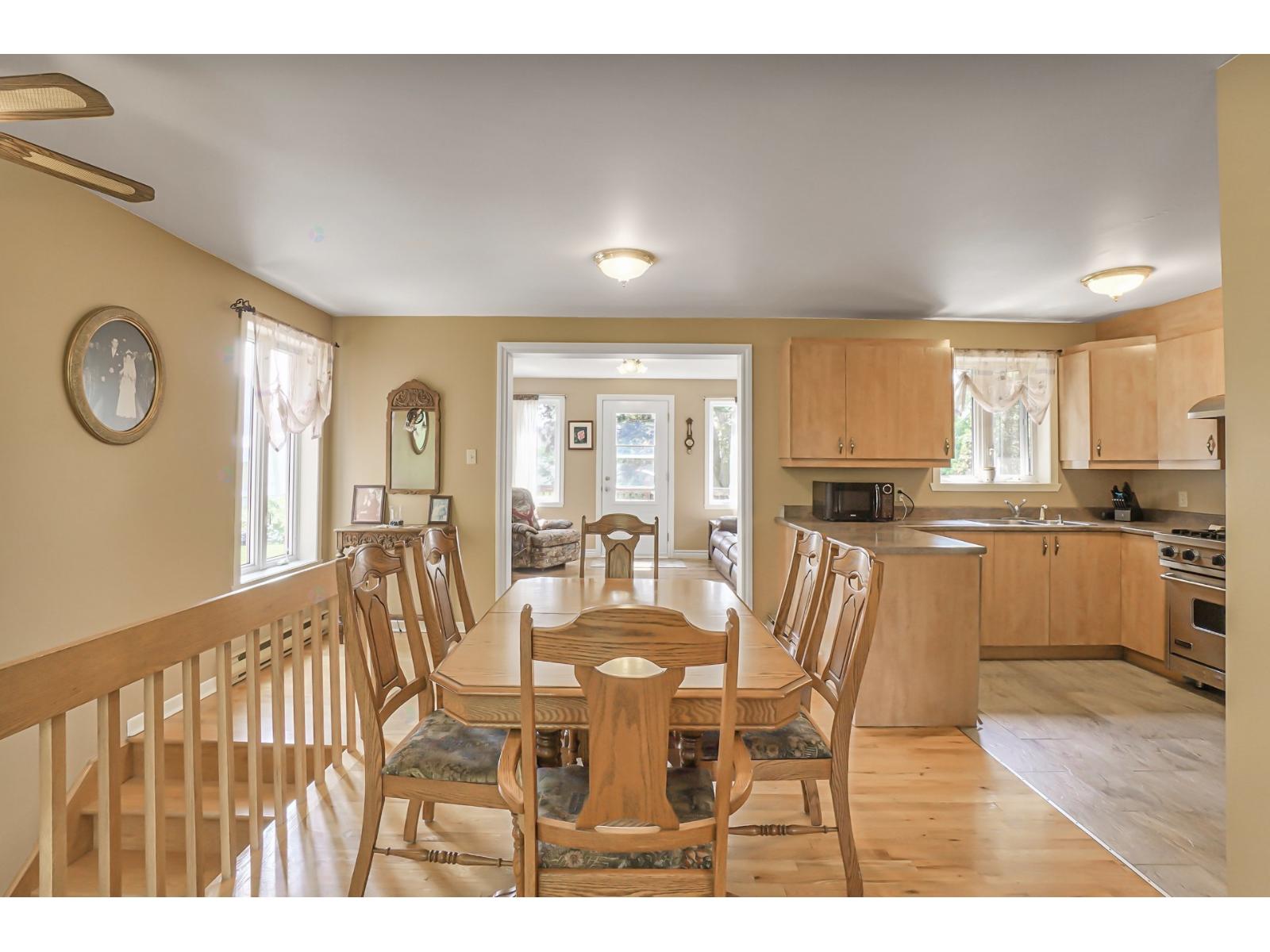 8082 Ch. Du Chicot N. Property Photo 15