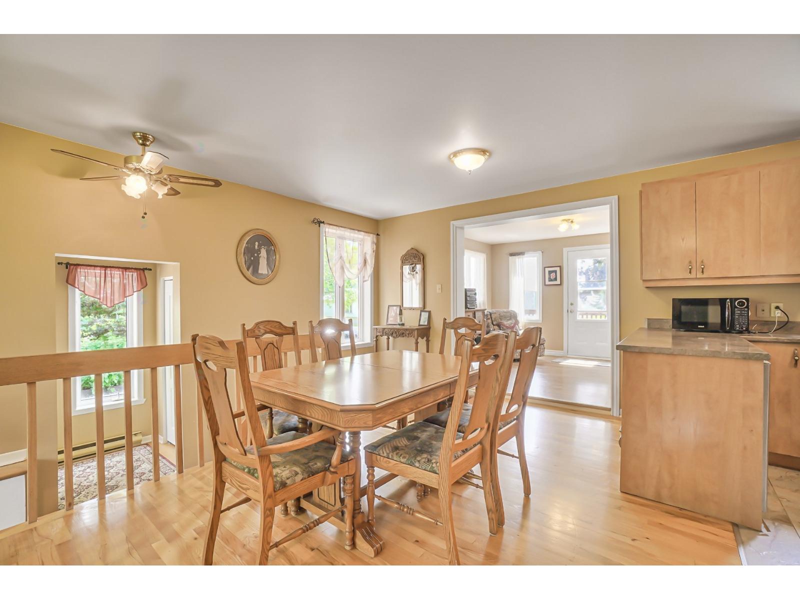 8082 Ch. Du Chicot N. Property Photo 16