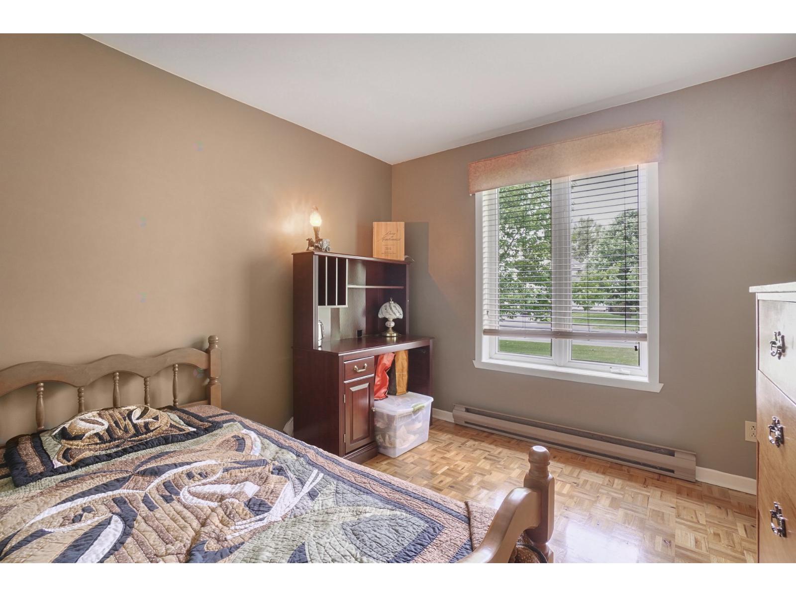 8082 Ch. Du Chicot N. Property Photo 26
