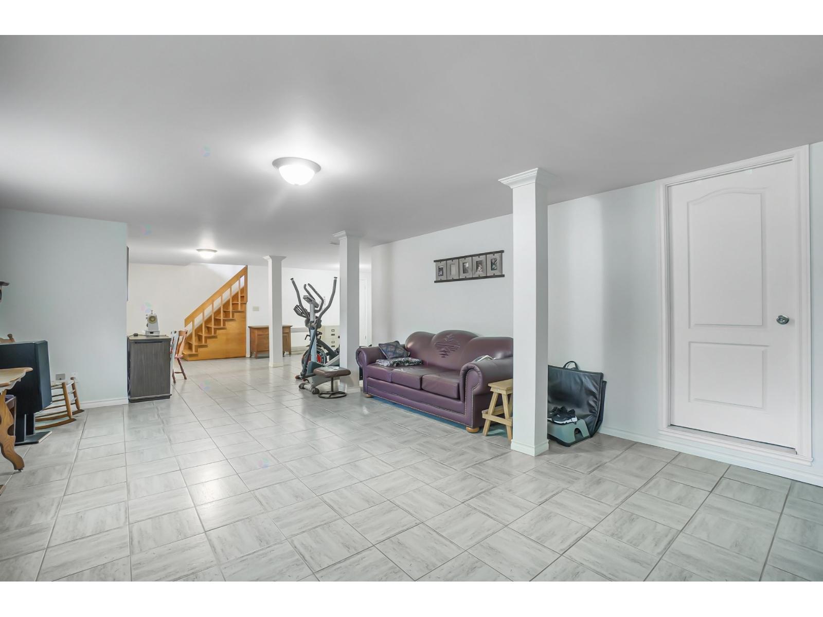 8082 Ch. Du Chicot N. Property Photo 29