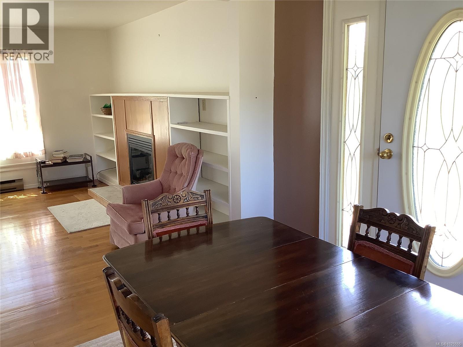 220 17th Ave Property Photo 11