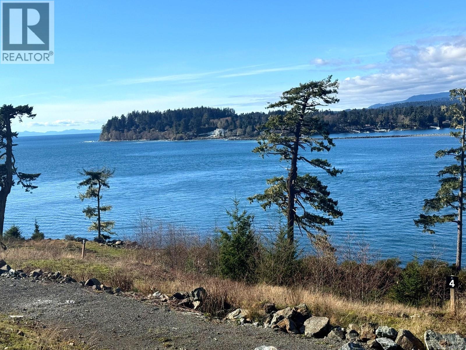 7068 East Sooke Rd Property Photo 3