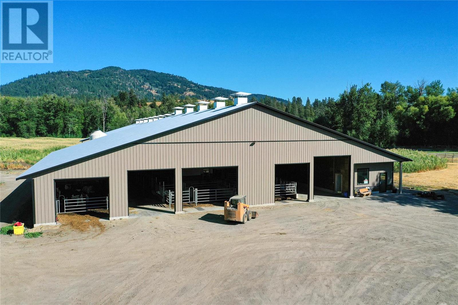 3807 Salmon River Road Property Photo 1