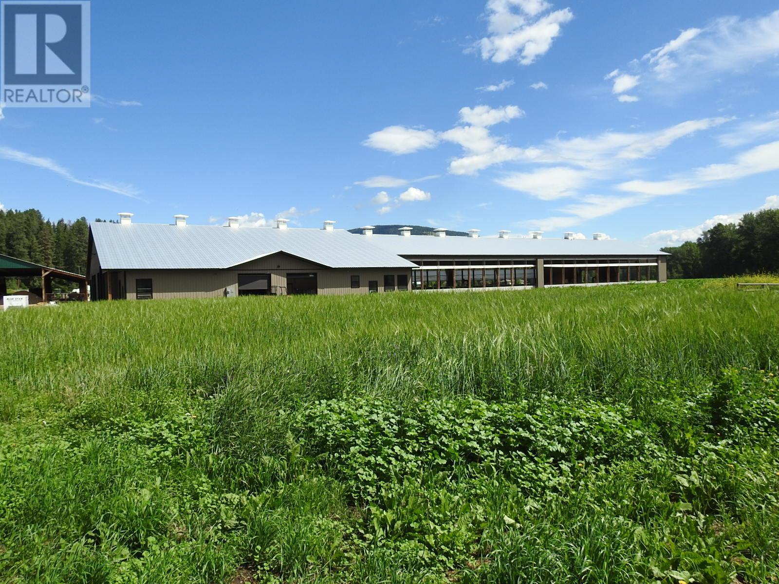 3807 Salmon River Road Property Photo 4