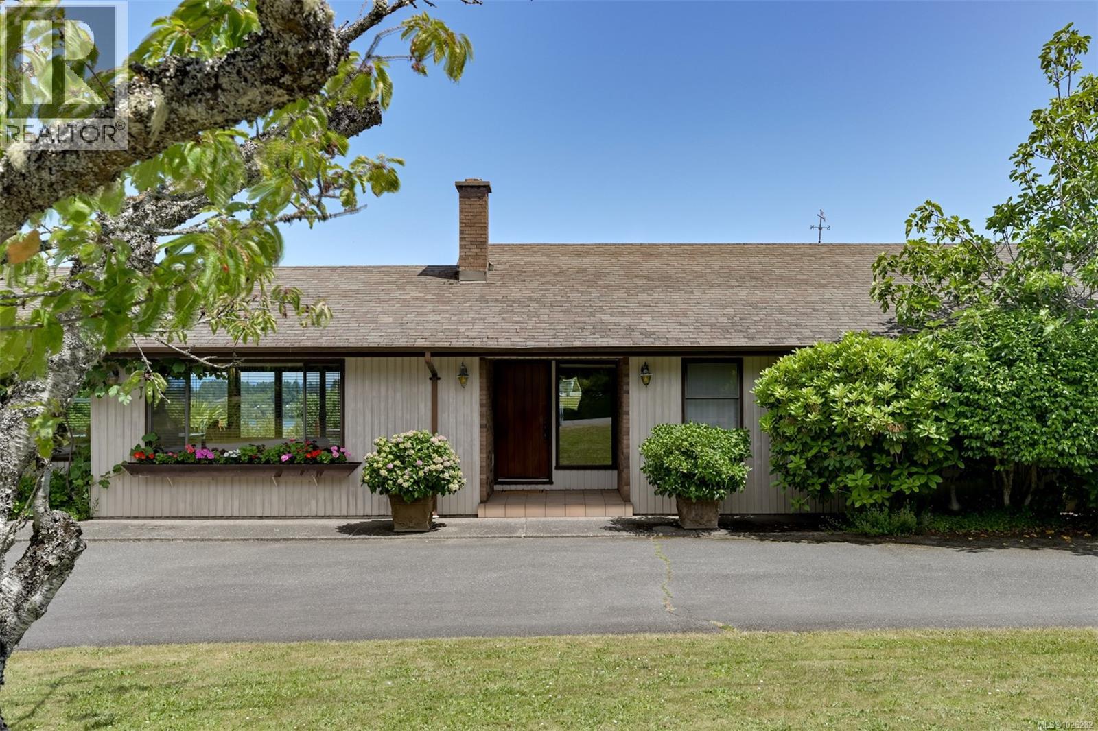 5489 Forest Hill Rd Property Photo 4