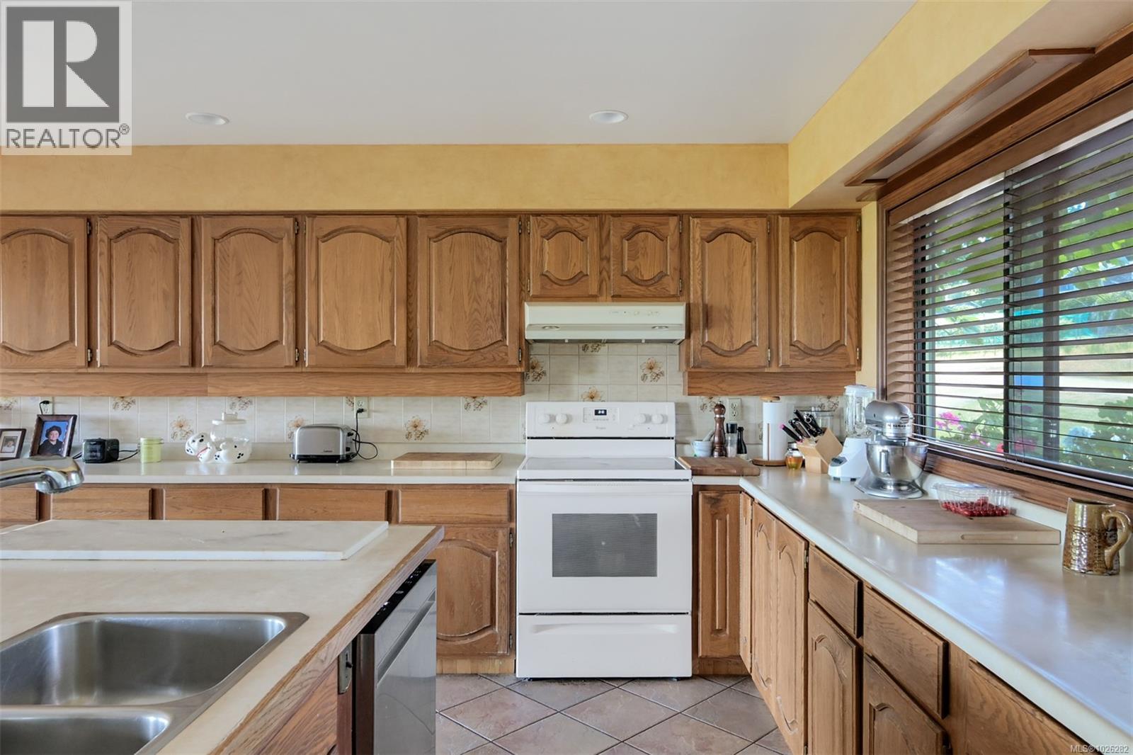 5489 Forest Hill Rd Property Photo 14