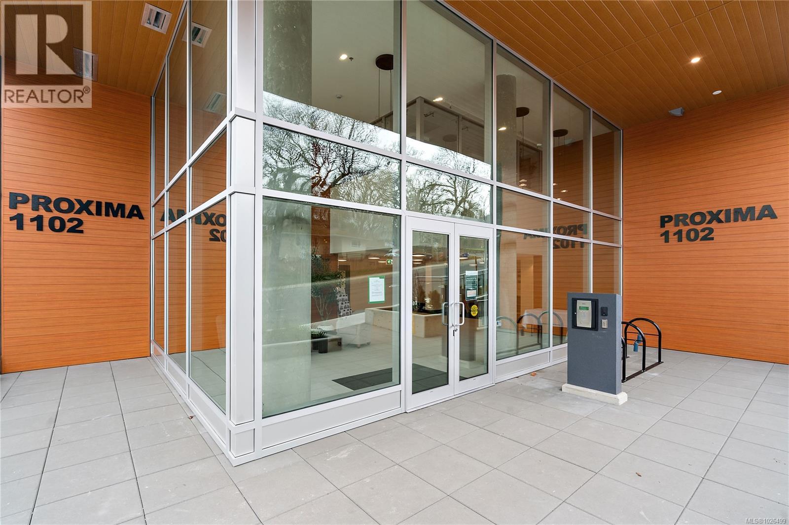 408 1102 Esquimalt Rd Property Photo 1