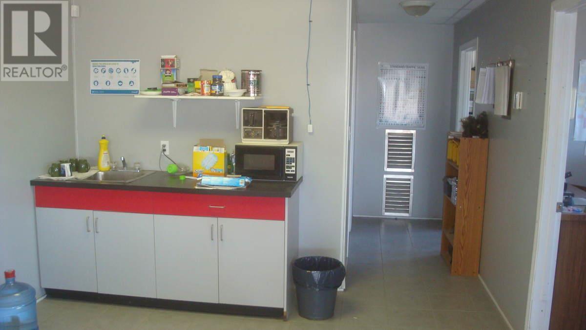 4 Collins Road Property Photo 8