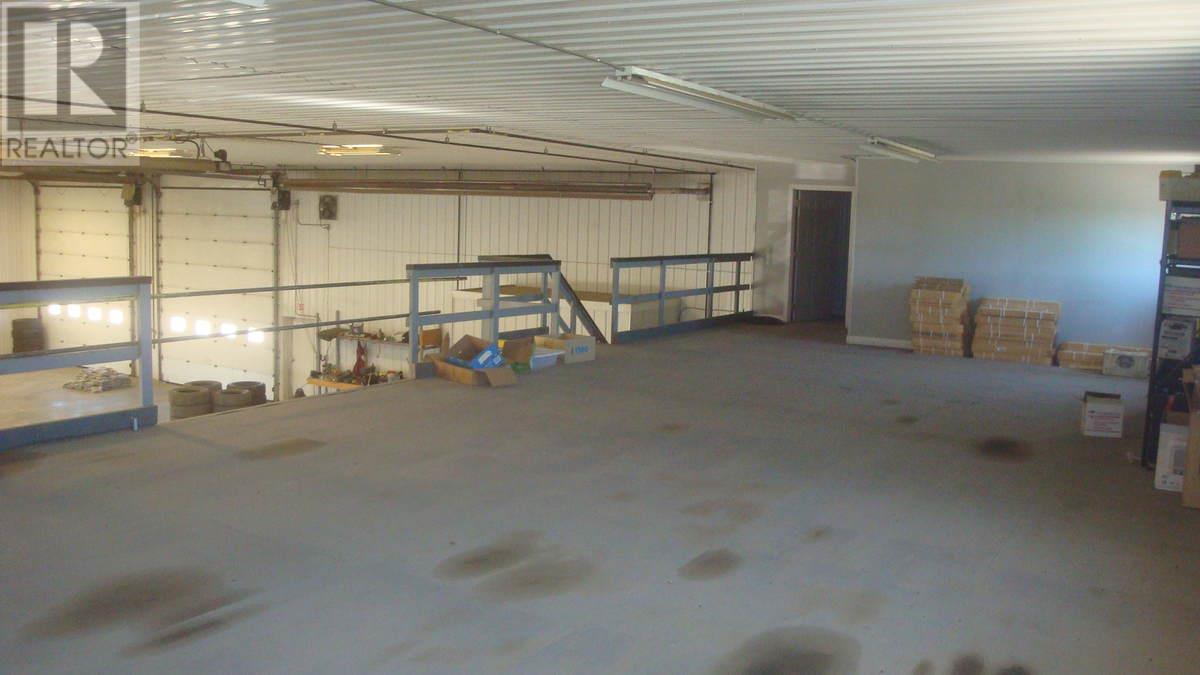 4 Collins Road Property Photo 11