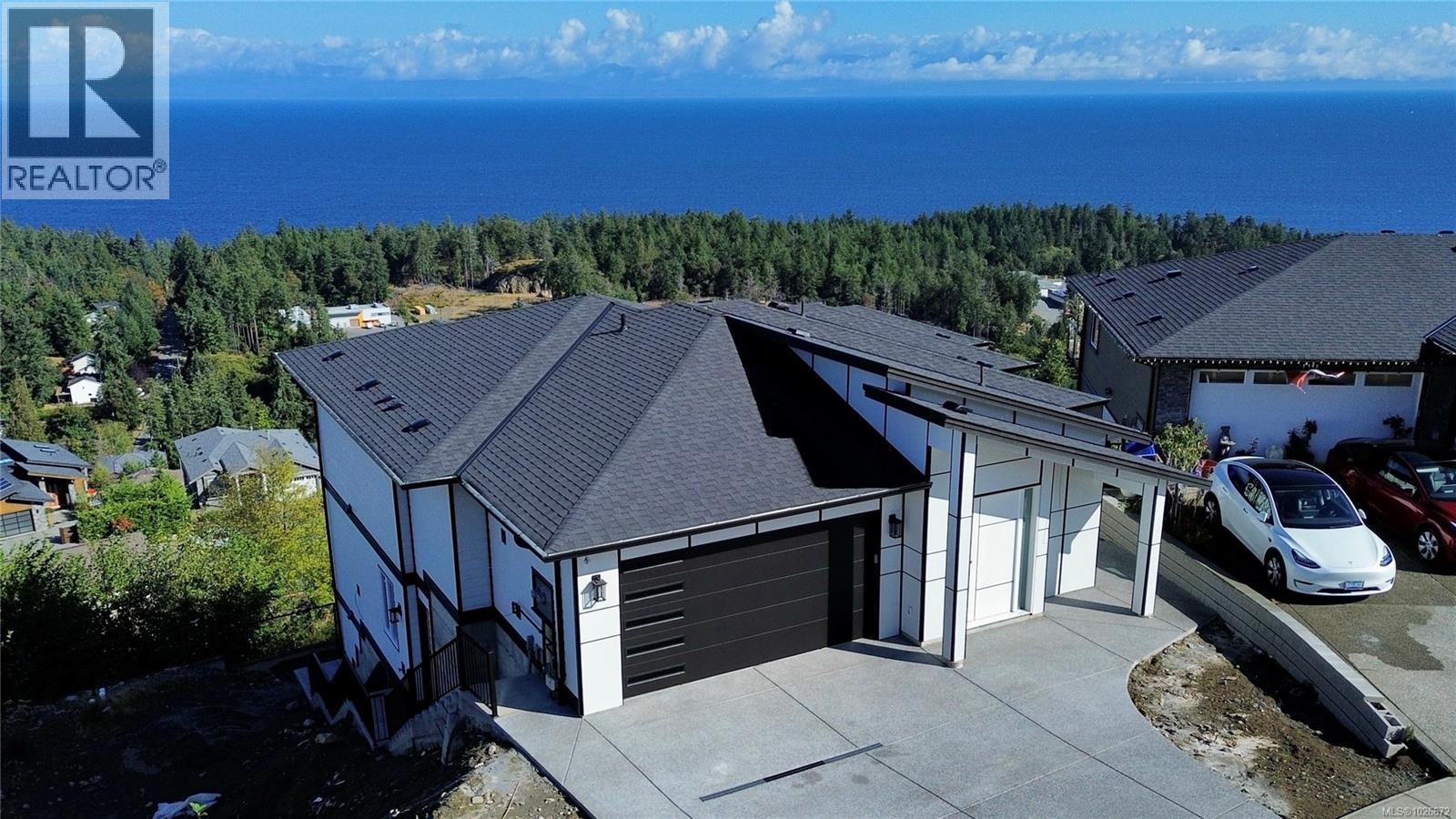 114 Abalone Pl S Property Photo 1