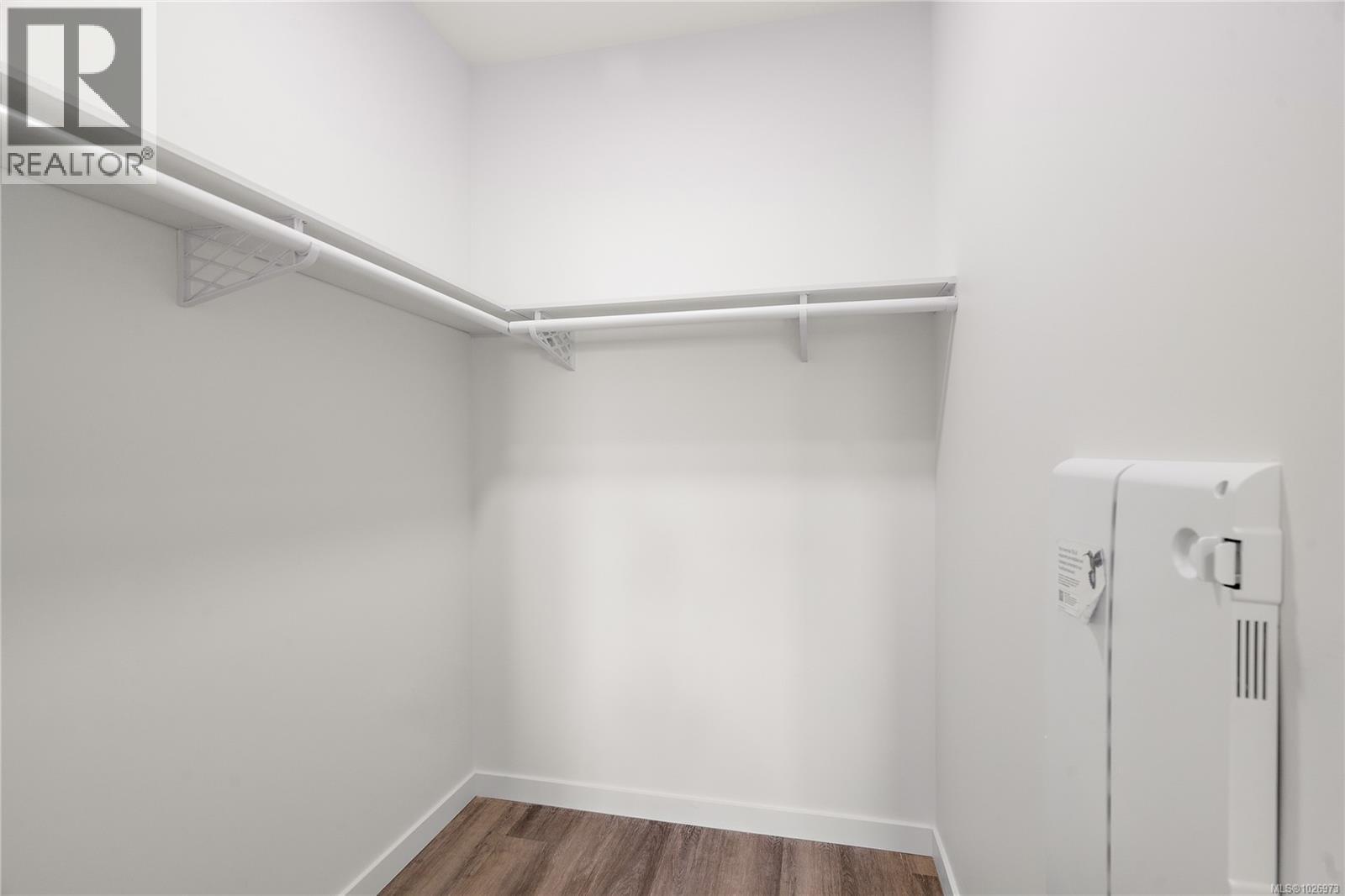 312 1102 Esquimalt Rd Property Photo 8