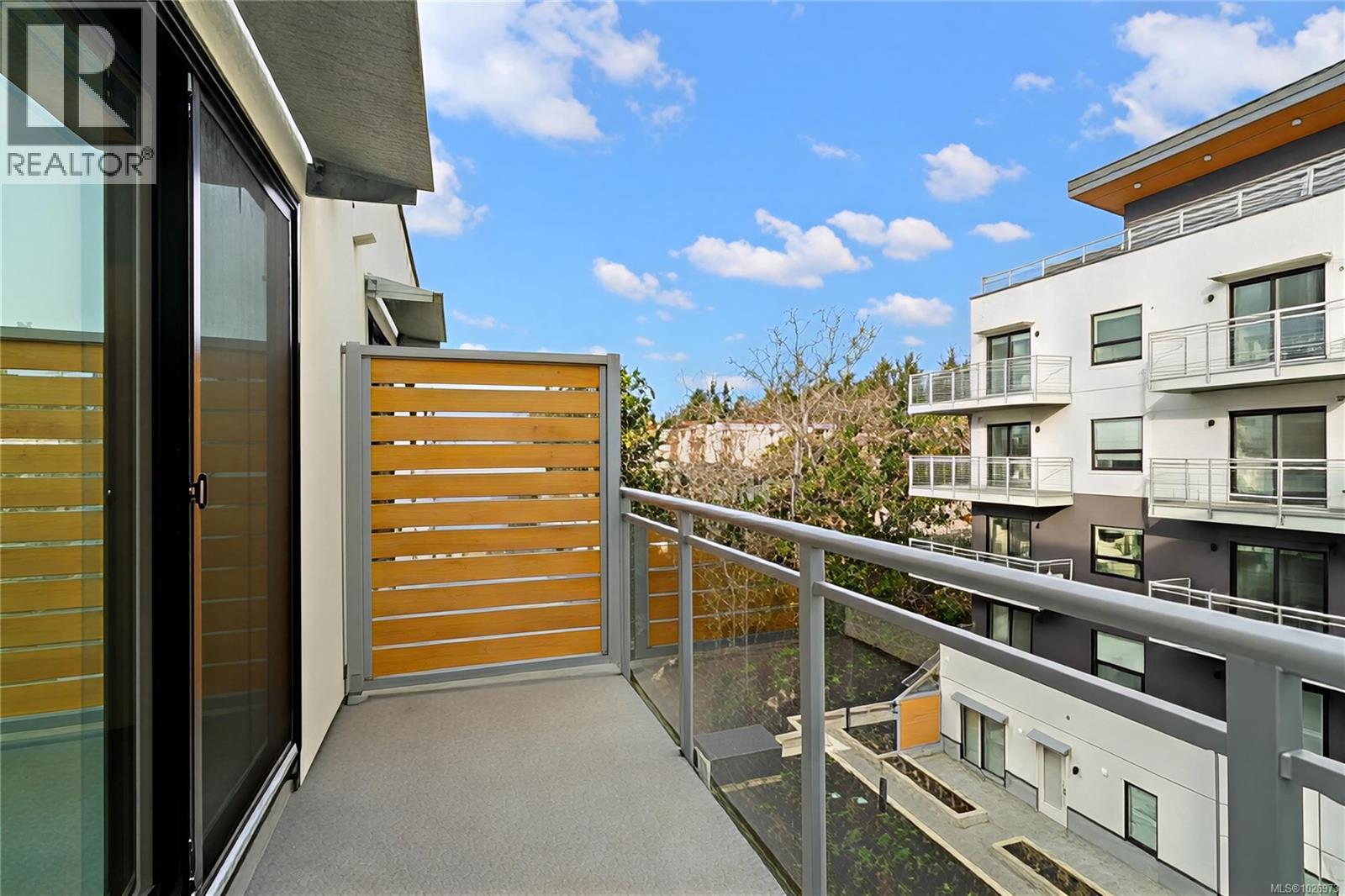 312 1102 Esquimalt Rd Property Photo 11