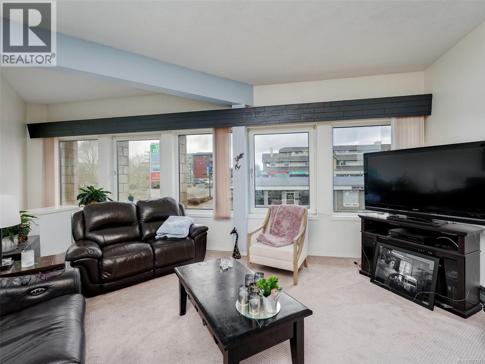 7135 West Saanich Rd Property Photo 26