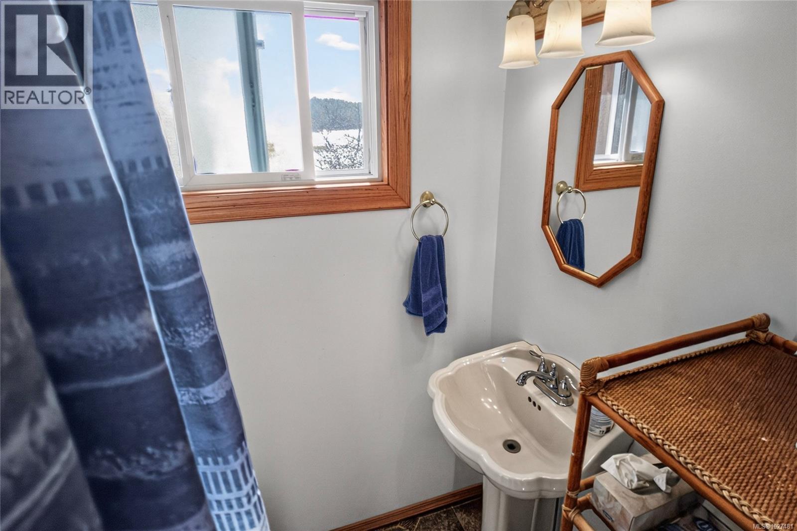 212 Albion Cres Property Photo 25