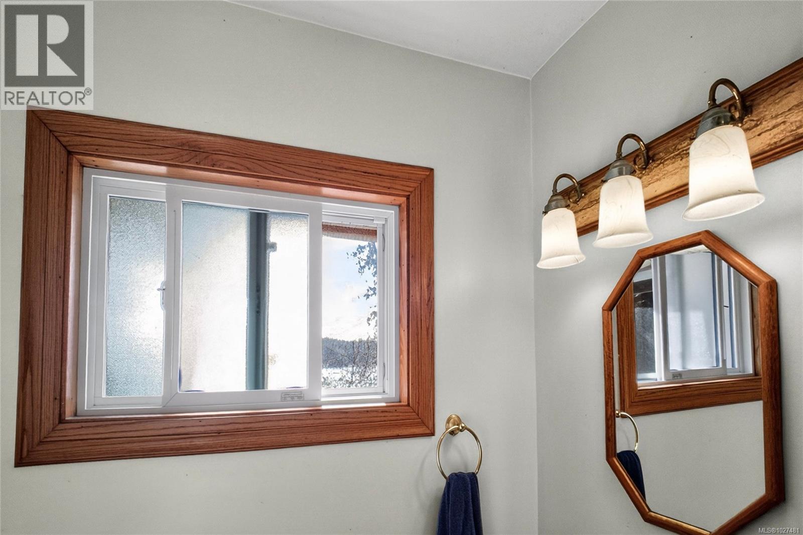 212 Albion Cres Property Photo 27