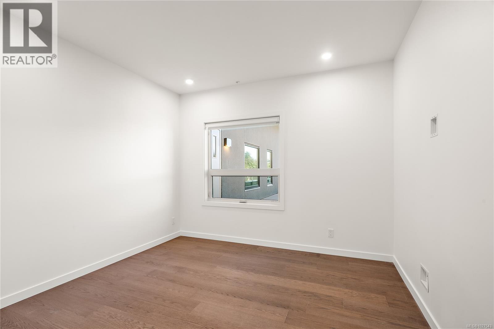 503 1102 Esquimalt Rd Property Photo 14
