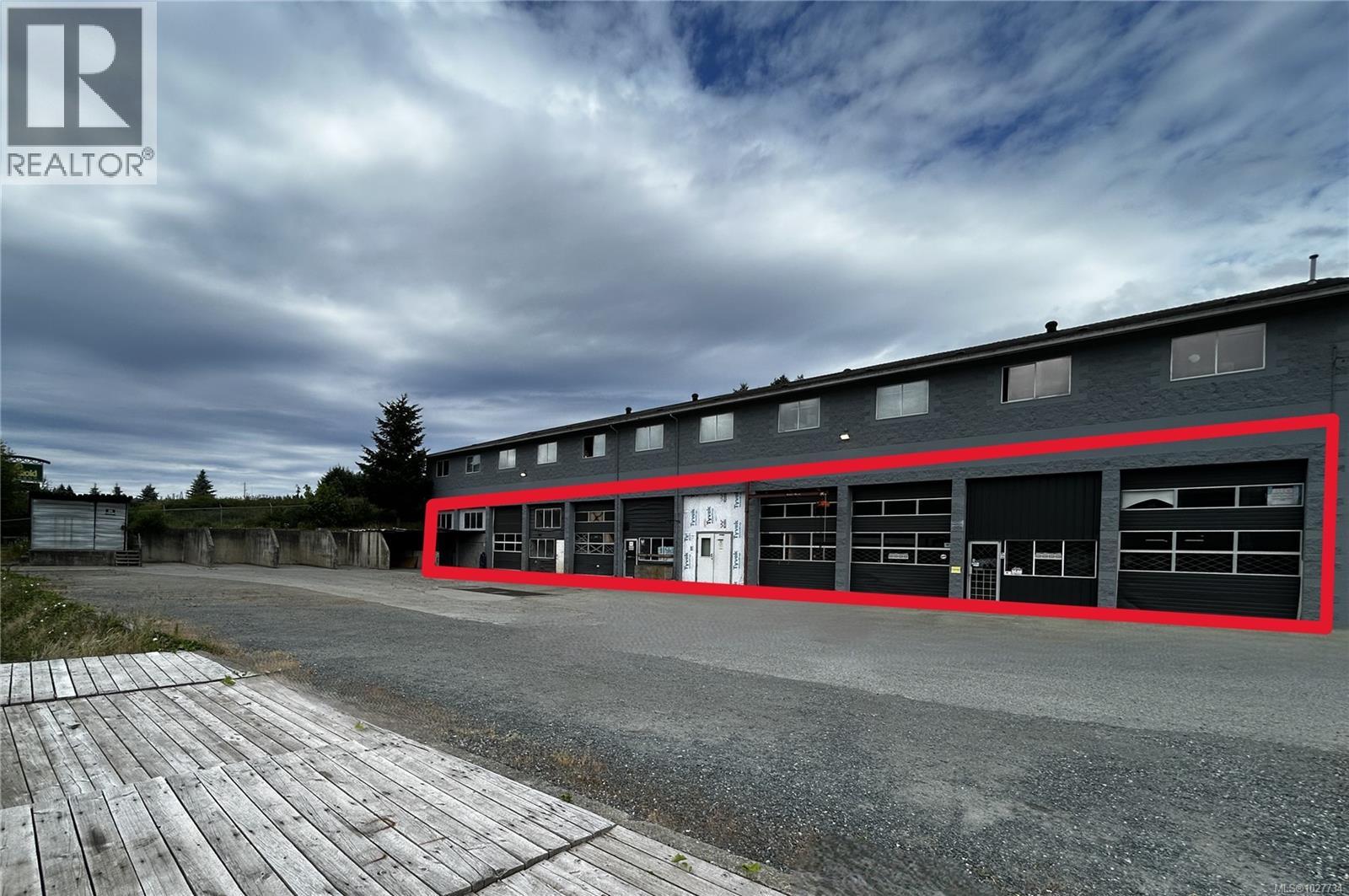 100 2935 Sprott Rd Property Photo 1