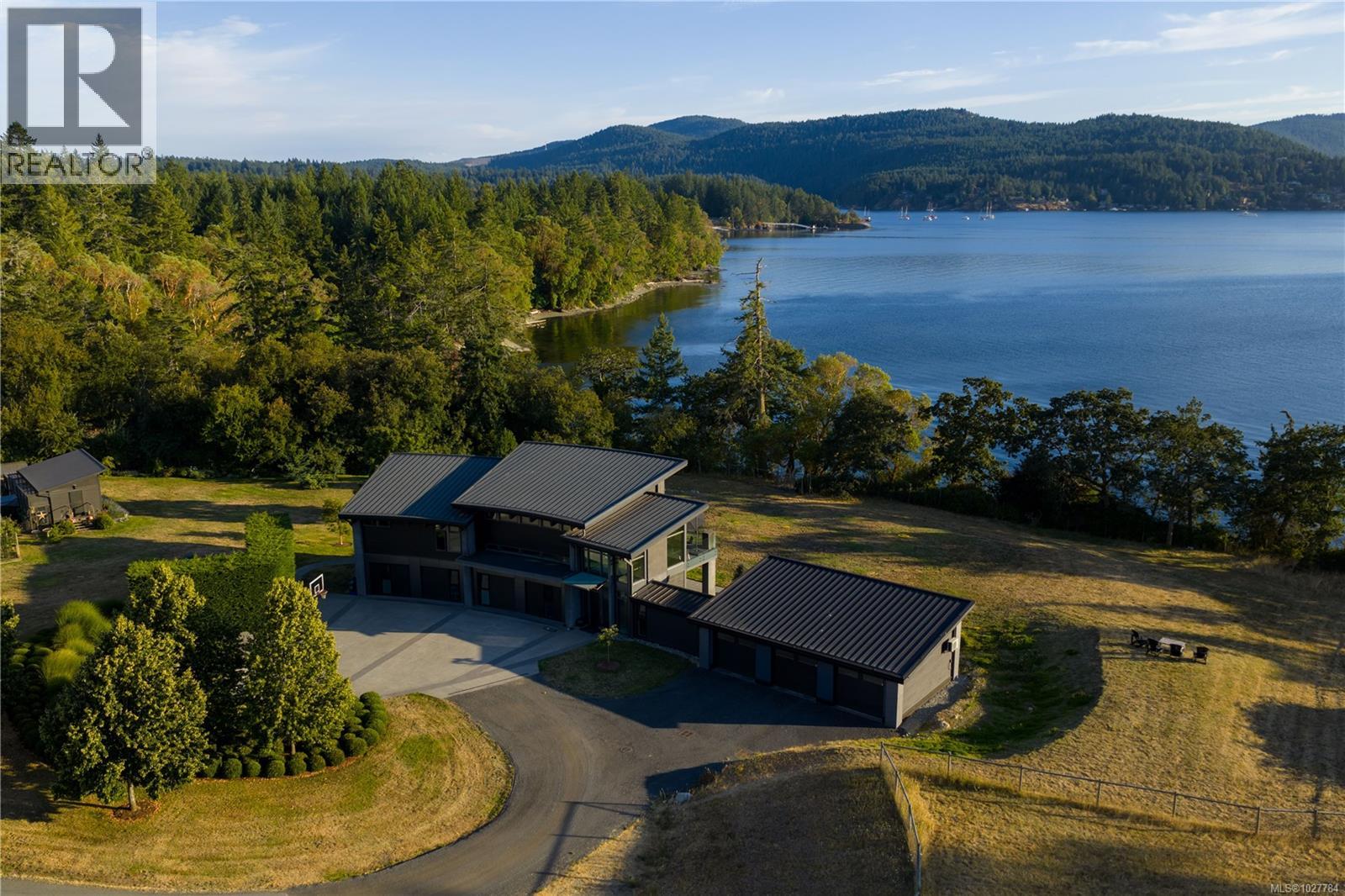 7756 West Saanich Rd