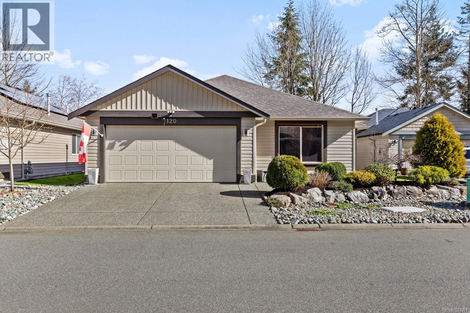 120 2205 Robert Lang Dr