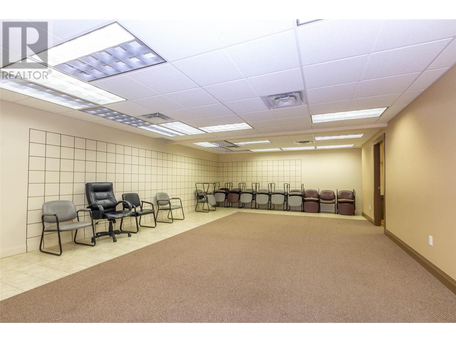 1181 6 Avenue Ne Unit# B Property Photo 12