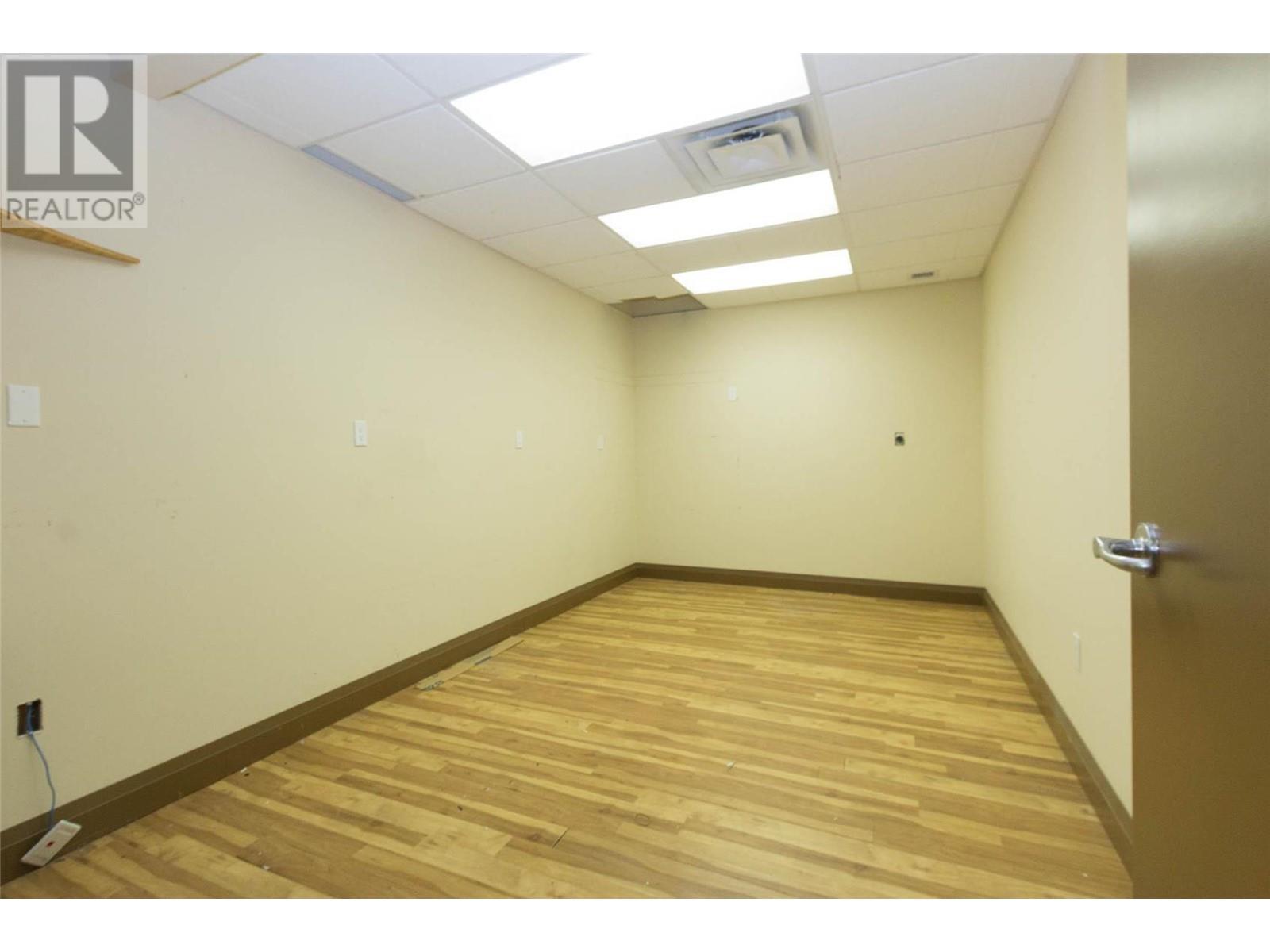 1181 6 Avenue Ne Unit# B Property Photo 20