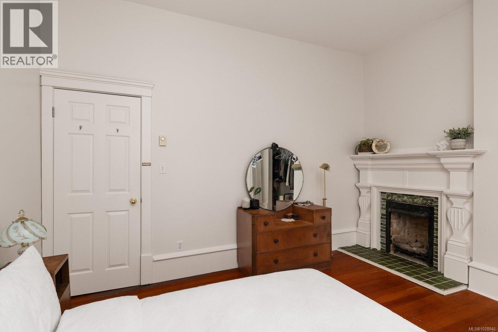 1270 Yates St Property Photo 20