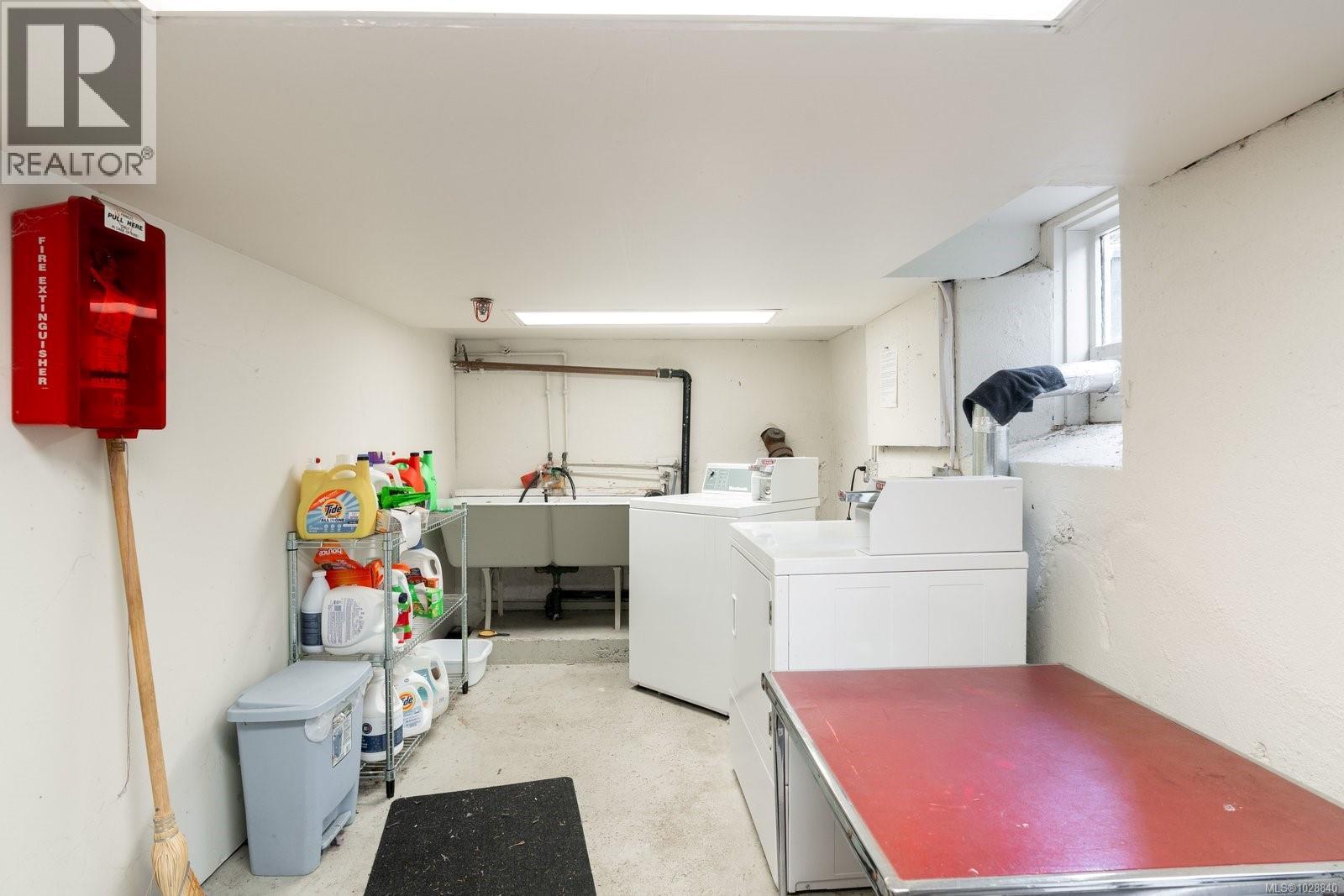 1270 Yates St Property Photo 52
