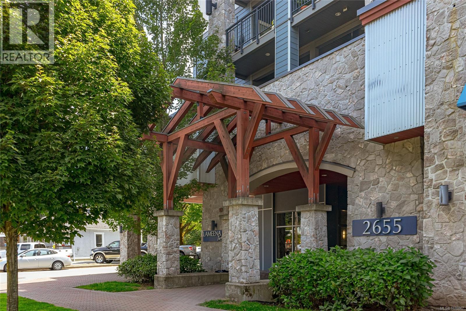 203 2655 Sooke Rd
