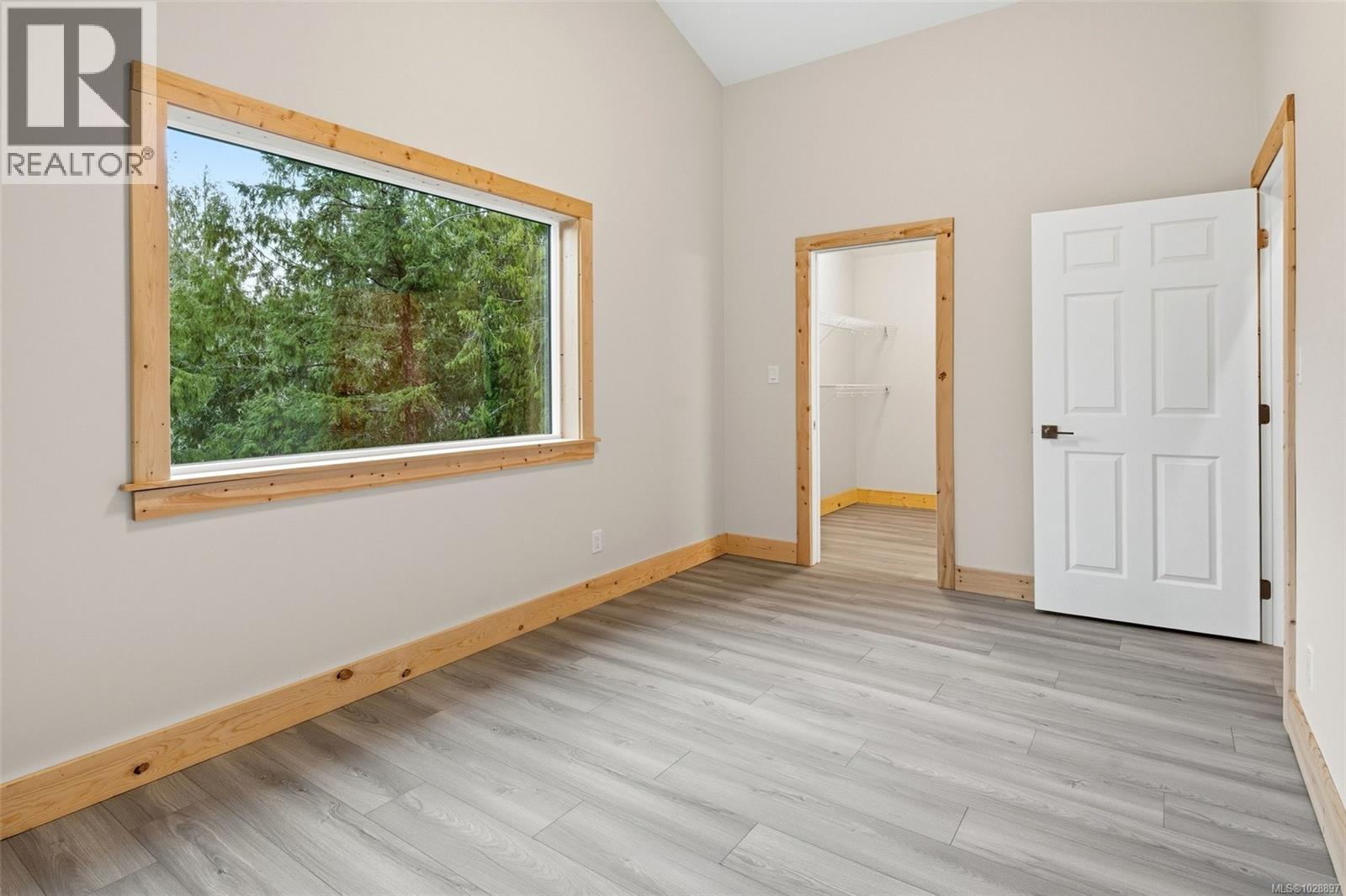 2460 Carpenter Rd Property Photo 24