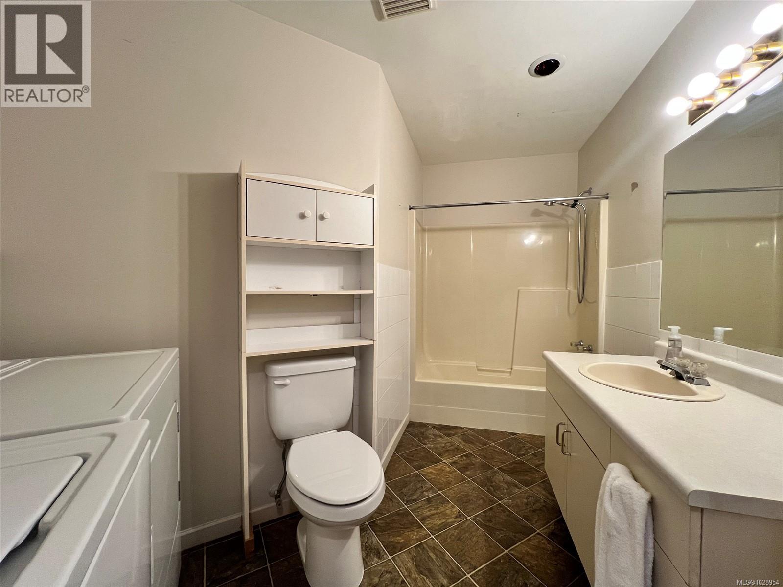3 130 Corbett Rd Property Photo 12