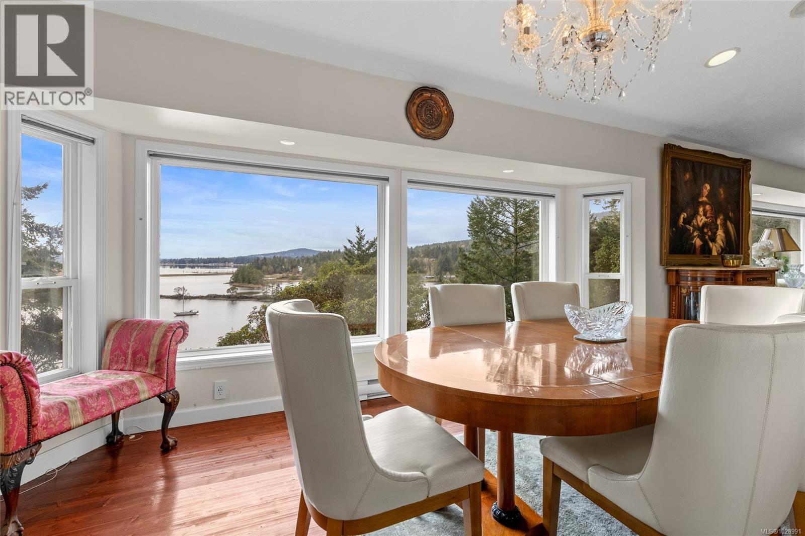 5301 Sooke Rd Property Photo 11